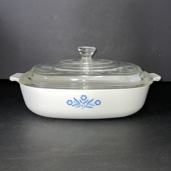 Corning Ware 8” P-9-B Blue Cornflower Casserole Bakeware Dish Serve ware Vintage - Picture 2 of 7